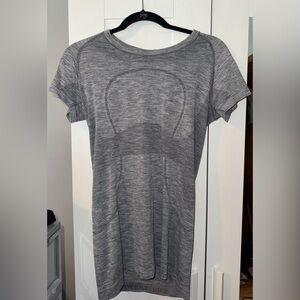 Lululemon swiftly short sleeve